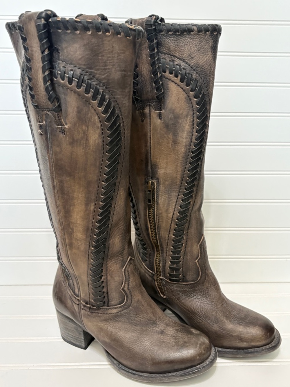FREEBIRD Carver Gray Distressed Leather Lace Up Back Knee High Tall Boots Size 6